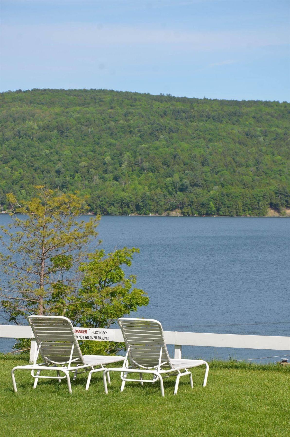Lake View Motel Cooperstown Exterior photo